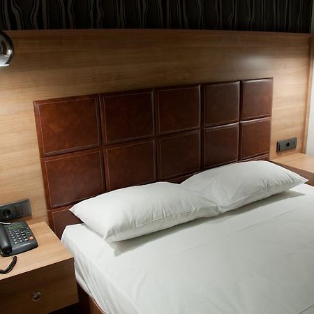 Metropolis Hotel Serres Eksteriør billede