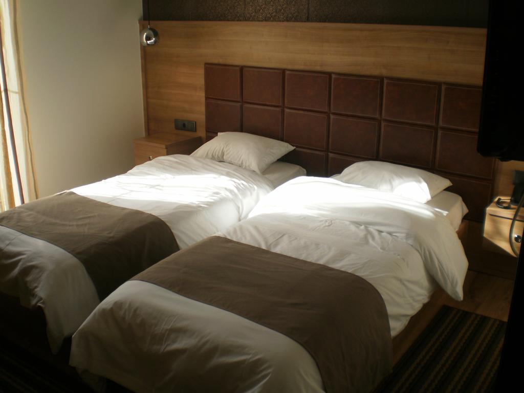 Metropolis Hotel Serres Eksteriør billede