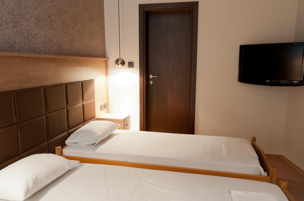 Metropolis Hotel Serres Eksteriør billede